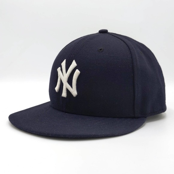 New York Yankees Fitted Hat MLB Official On Field Cap New Era 5950 Navy 7 1/4